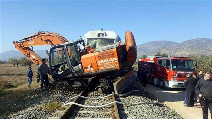 20 injured in Turkey’s Izmir as train collides with tractor